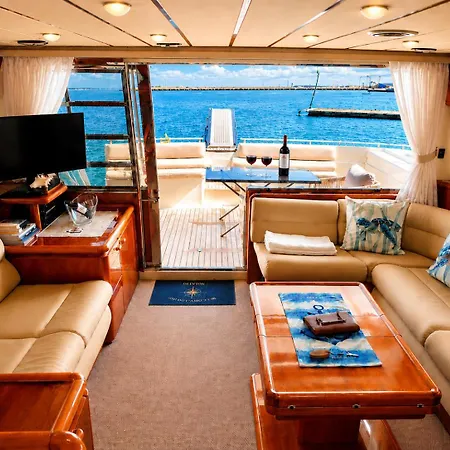Captain Cangrejo Yacht * Cádis