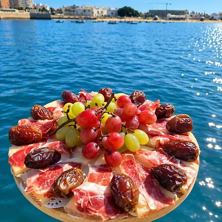 Captain Cangrejo Yacht *