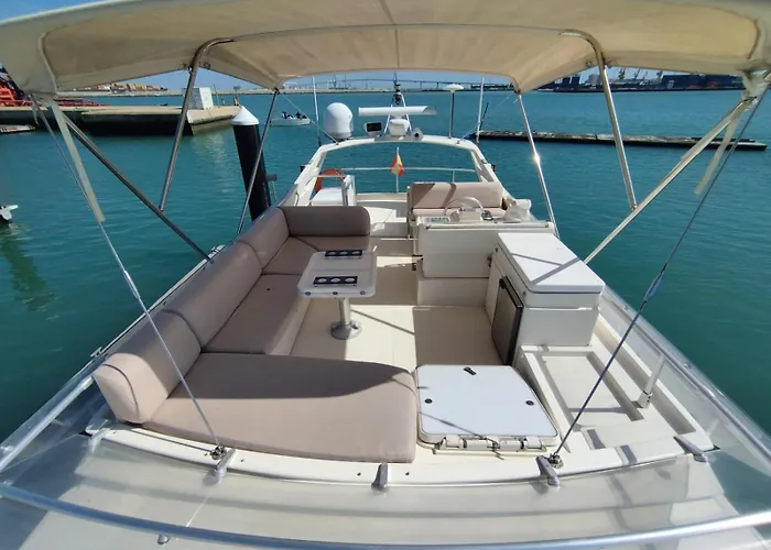 Hotel na wodzie Captain Cangrejo Yacht