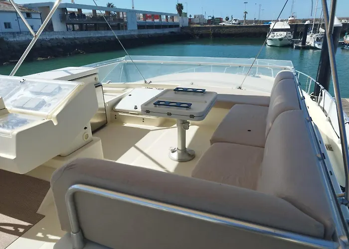 Hotel na wodzie Captain Cangrejo Yacht