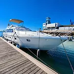 Hotel en barco Captain Cangrejo Yacht
