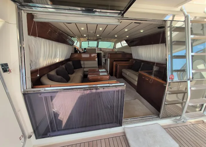 Captain Cangrejo Yacht 카디스