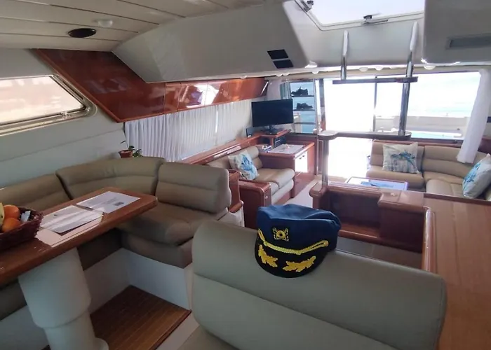 Captain Cangrejo Yacht 보트호텔